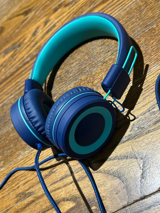 Other - Over-Ear Wired Headphones in Teal and Navy - Comfortable Sound